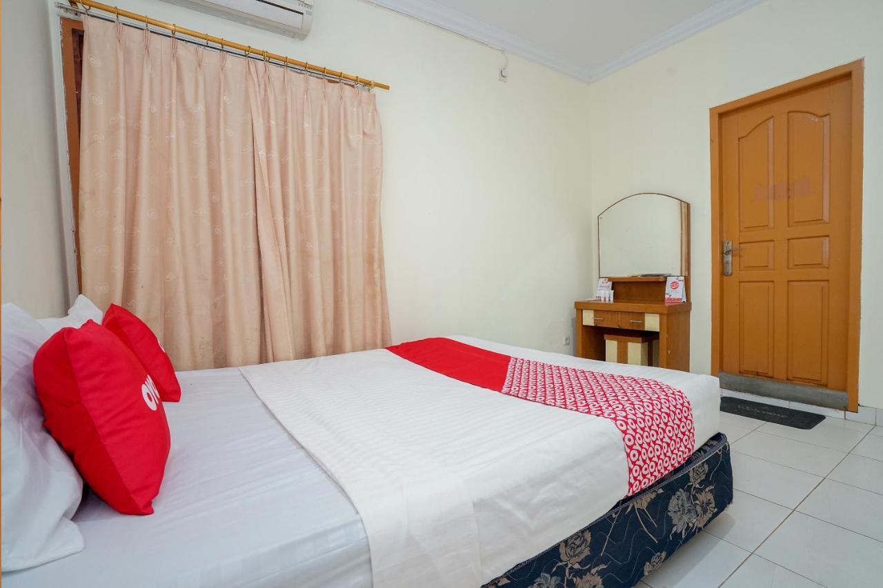 Oyo 2025 Wisma Musdalifa Palembang Bagian luar foto
