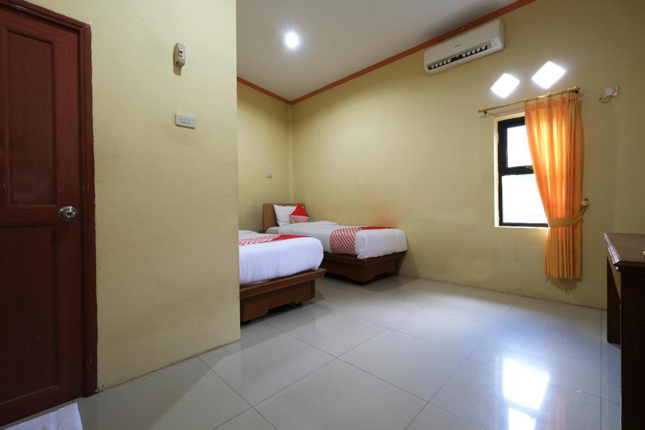 Oyo 2025 Wisma Musdalifa Palembang Bagian luar foto
