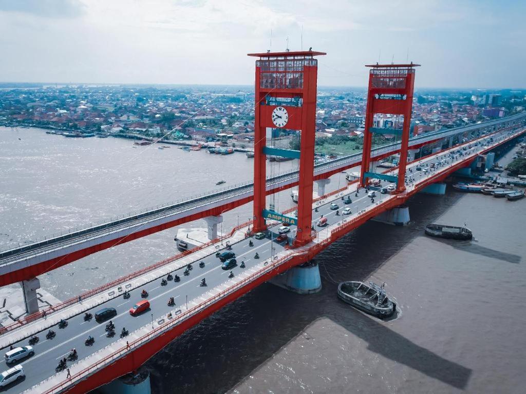Oyo 2025 Wisma Musdalifa Palembang Bagian luar foto
